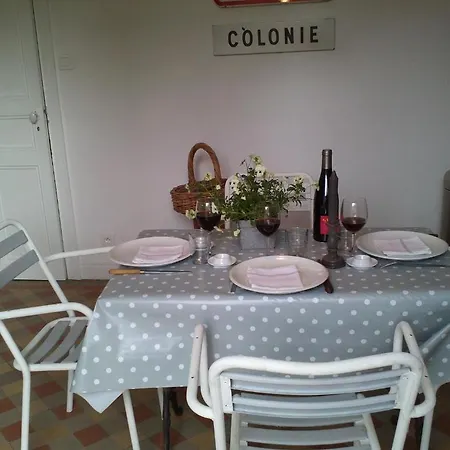 D'hotes Les Tilleuls Couette-café *