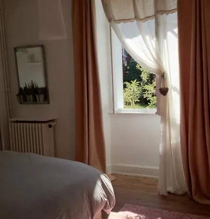Chambre D'hotes Les Tilleuls فندق مبيت وإفطار